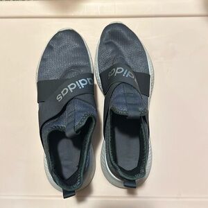 Woman’s adidas slide ons
